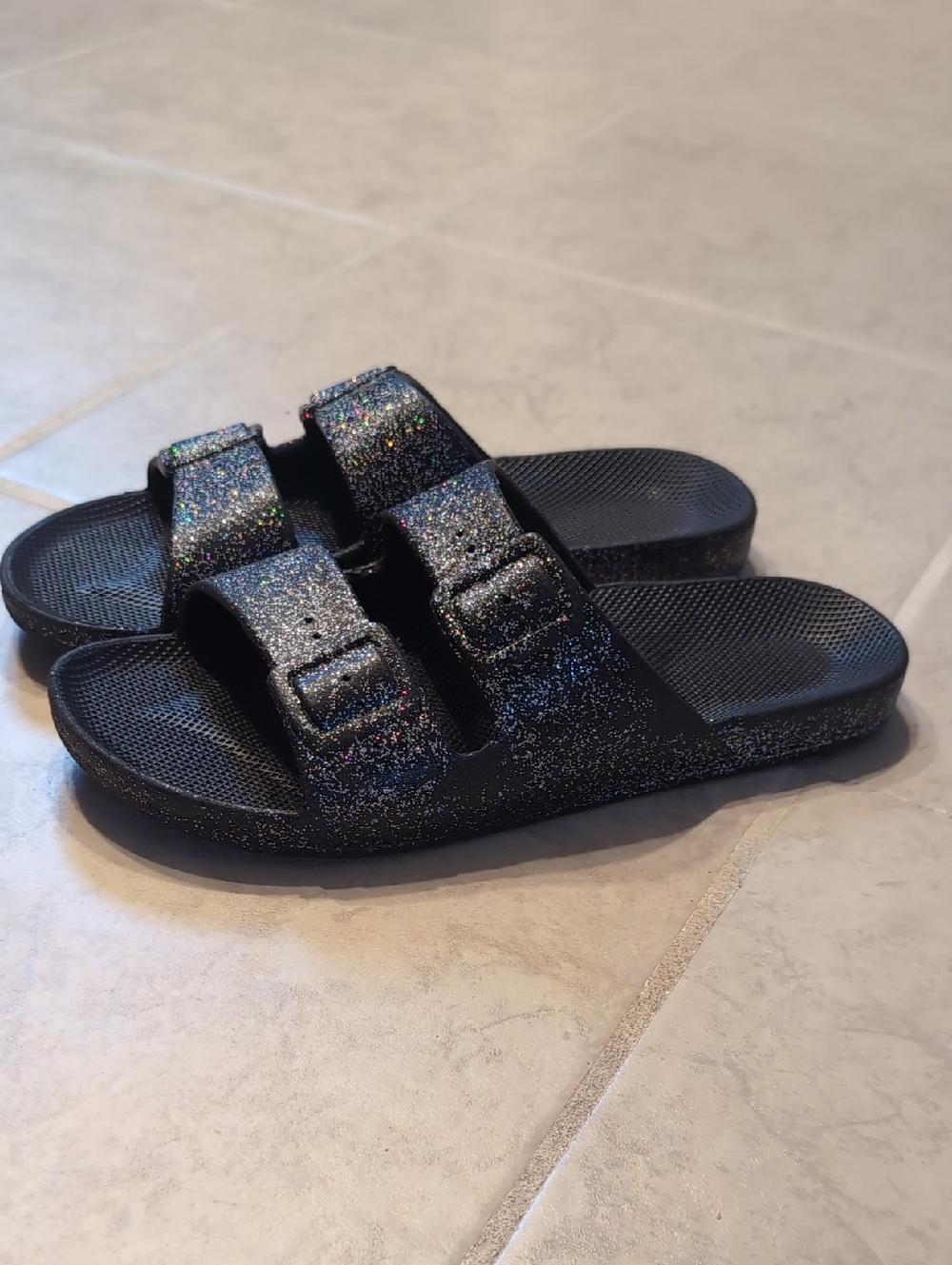 Freedom Moses Glitter Slides